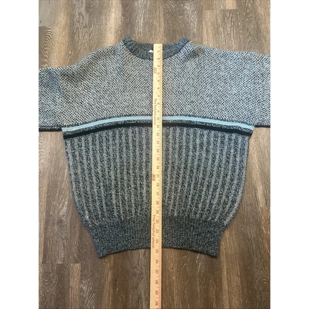 Vintage Michael Gerald Men's M Acrylic Knit Sweater Gray Black Blue Striped
